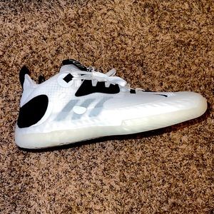 Adidas Harden vol. 5 shoes